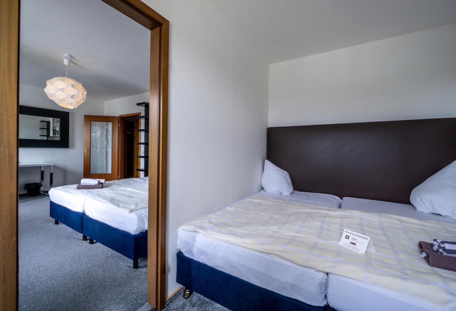 Sl'Otel Budget แบร์นบวร์ก ภายนอก รูปภาพ