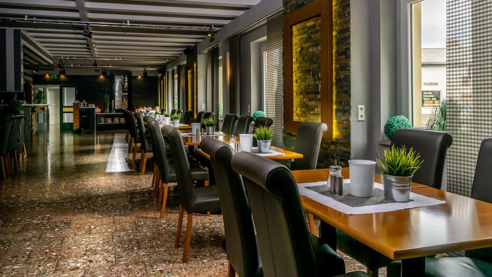 Sl'Otel Budget แบร์นบวร์ก ภายนอก รูปภาพ