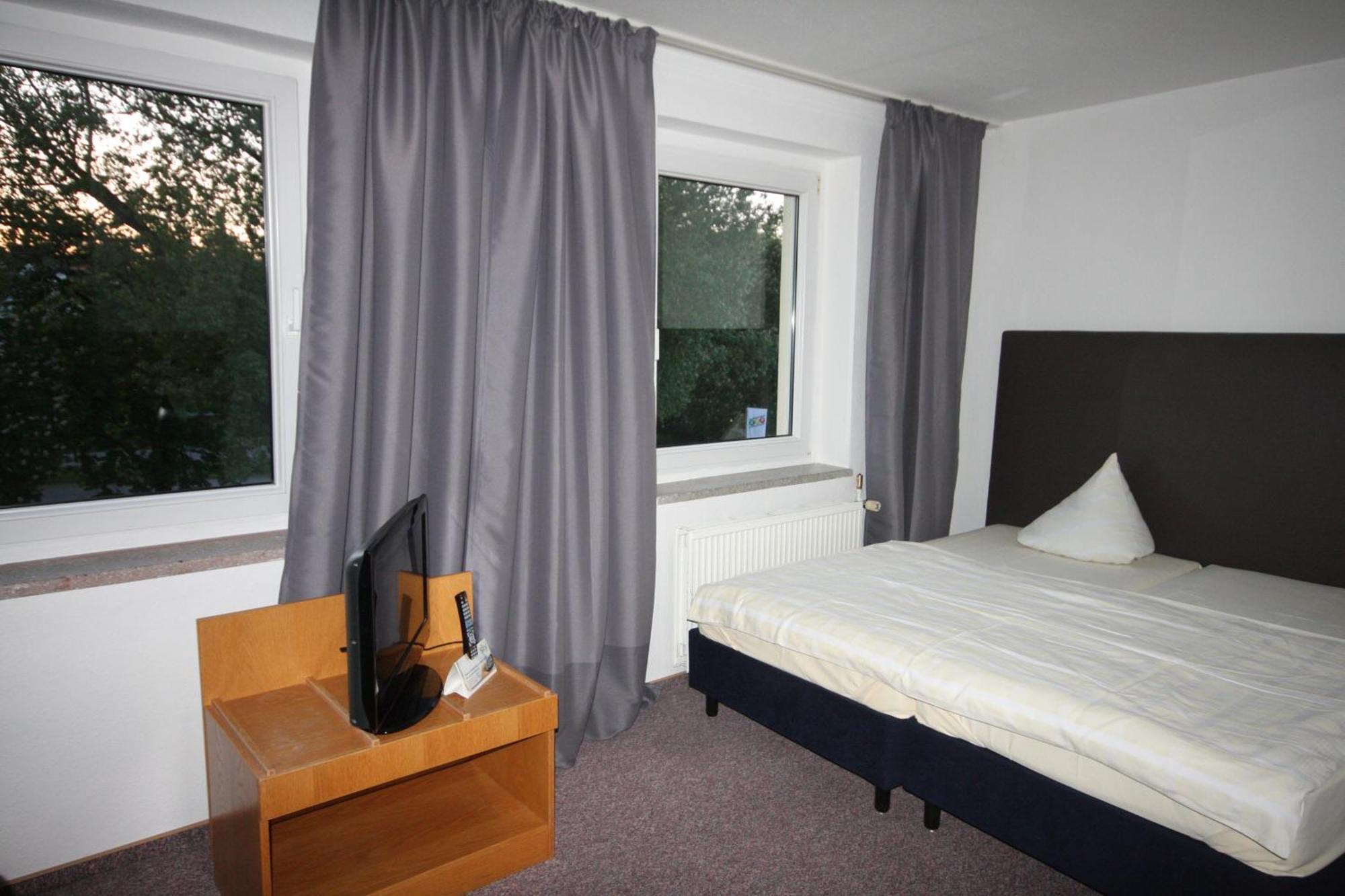 Sl'Otel Budget แบร์นบวร์ก ห้อง รูปภาพ