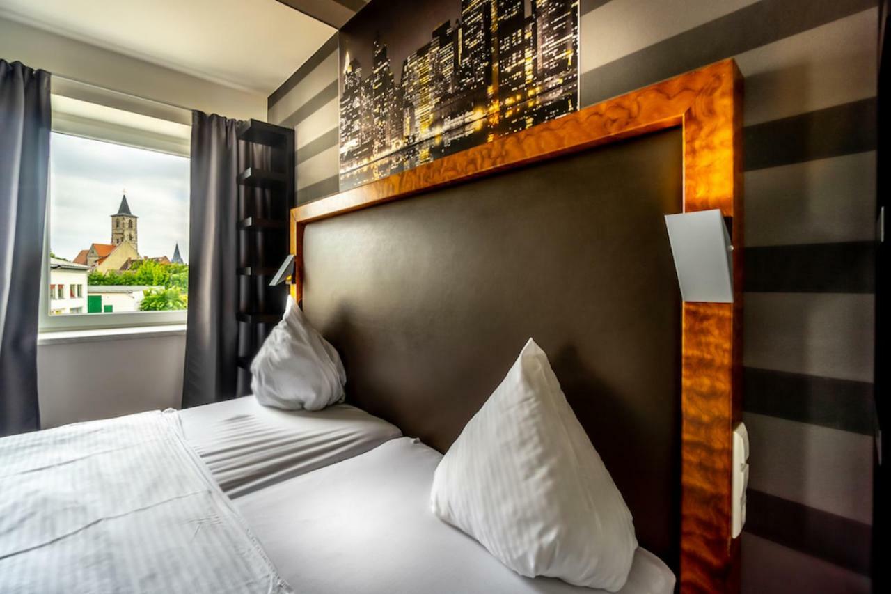 Sl'Otel Budget แบร์นบวร์ก ภายนอก รูปภาพ