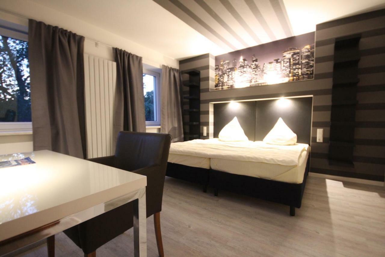 Sl'Otel Budget แบร์นบวร์ก ภายนอก รูปภาพ