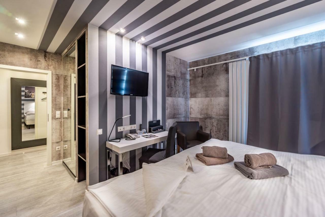 Sl'Otel Budget แบร์นบวร์ก ภายนอก รูปภาพ